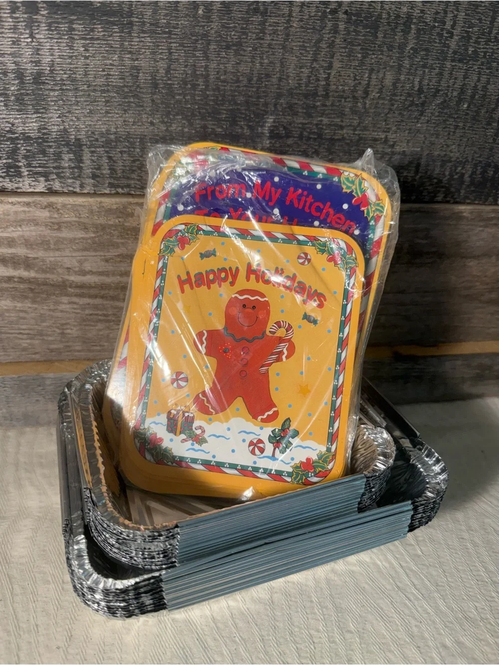 Holiday Baking Tins – Set of 24 | 12 Small & 12 Large